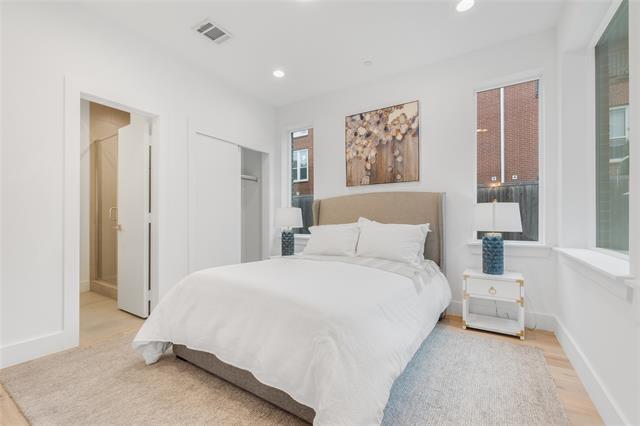 Photo - 3915 N Hall St