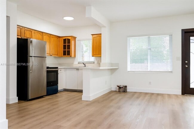 Building Photo - 785 NW 96th St Unit 785