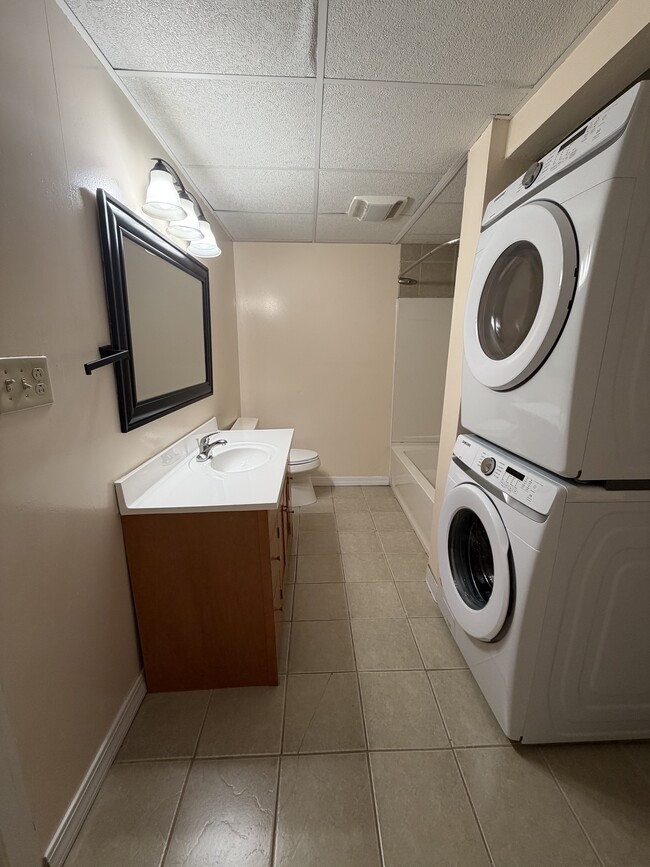Bathroom - 28 Hermitage Ln Unit First Floor