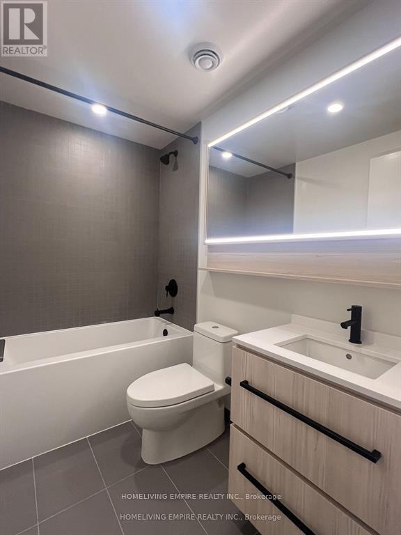 Photo - 425 Front St E Unit 512