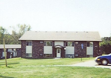 Oak Creek Apartments - Oak Creek Apartments