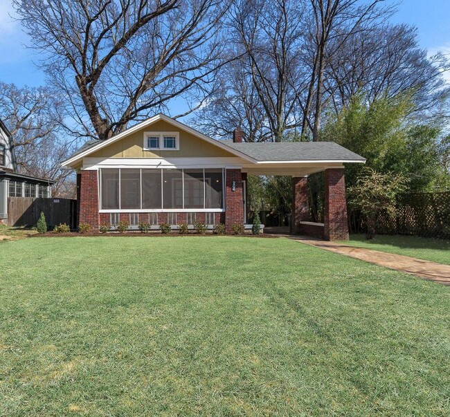 Building Photo - Stunning New Renovation in Midtown