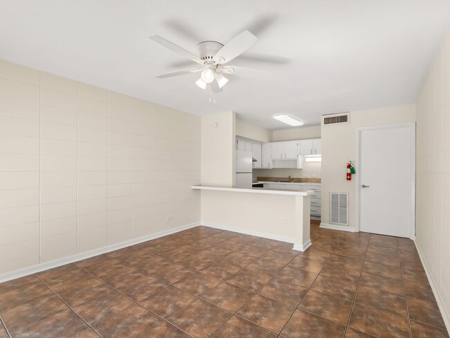 Photo - 710 Iris St Unit 108