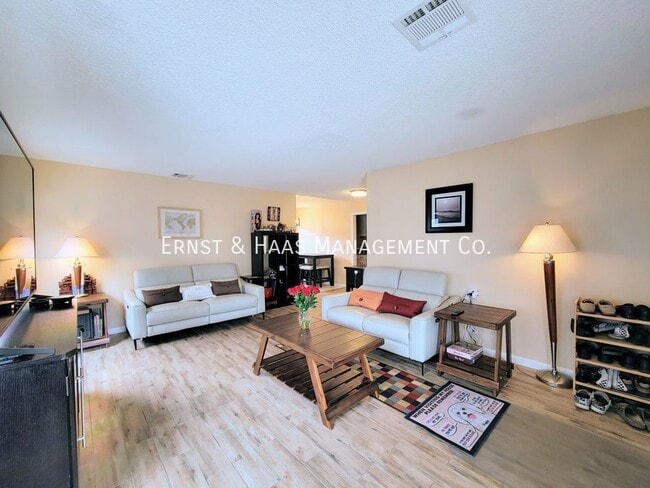 Photo - 21417 Rossford Ave