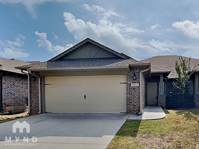 Photo - 1012 Merlin Dr