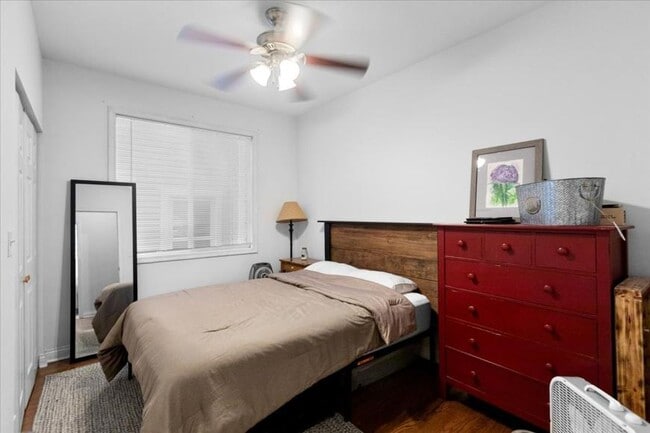 Photo - 3 bedroom in Chicago IL 60647 Unidad 1