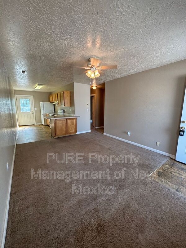 Photo - 332 Kittell Loop