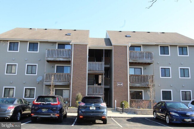 Building Photo - 4812 Ravens Crest Dr Unit 4812 Rental
