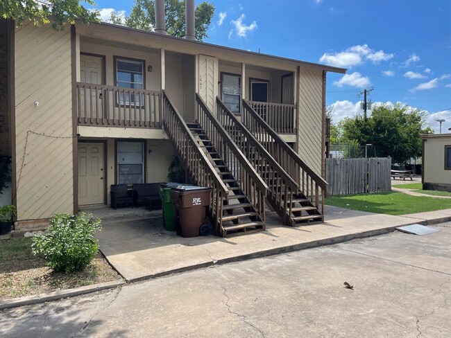 Photo - 1607 Onion Creek Village Dr Townhome