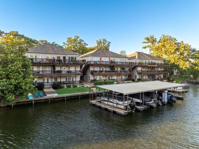 122 Chambers Point