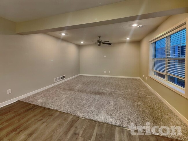 Photo - 13827 102nd Pl N