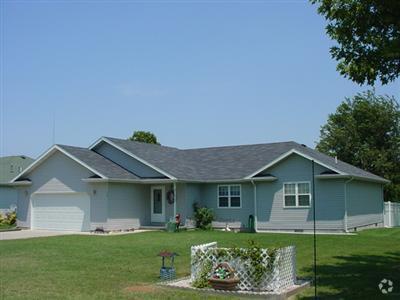 Building Photo - Very nice 3 bed 2 bath Rental