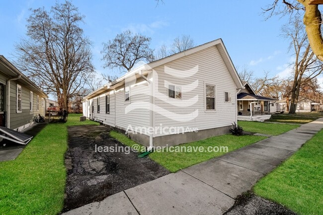 2322 N Arsenal Ave