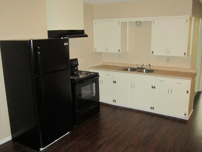 Cocina - 1201 N Elm St