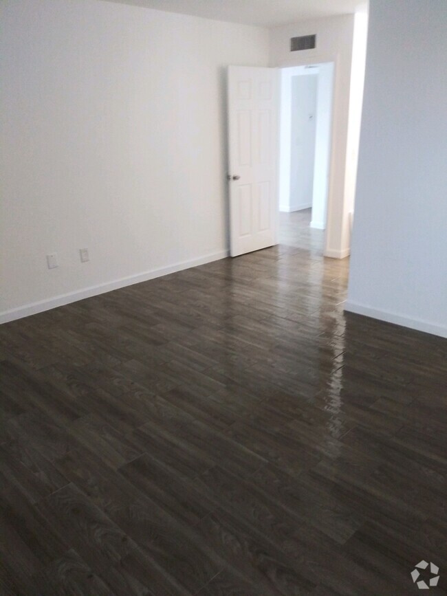 Building Photo - 10545 W Arica Rd Rental