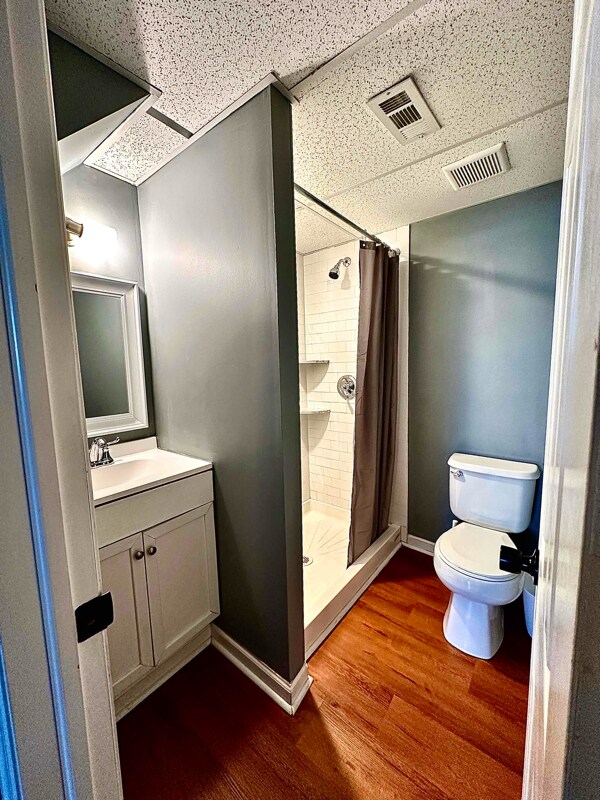 Photo - 5305 Euclid St