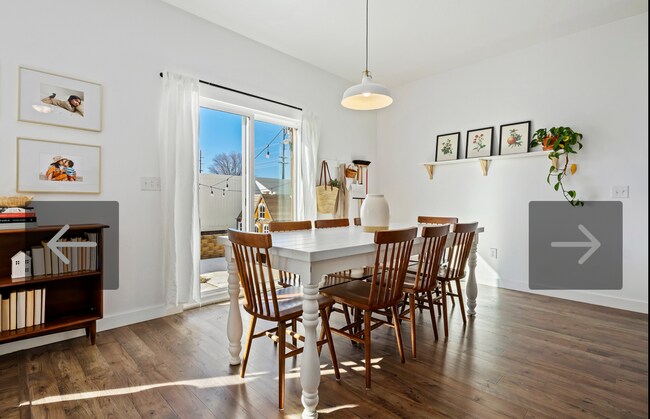 Photo - 437 S Burr Oak Ln