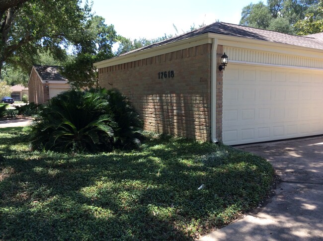 Front View - 17618 Chicory Dr House