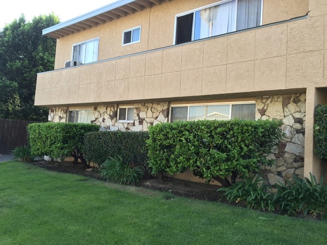 8343 Amigo Ave