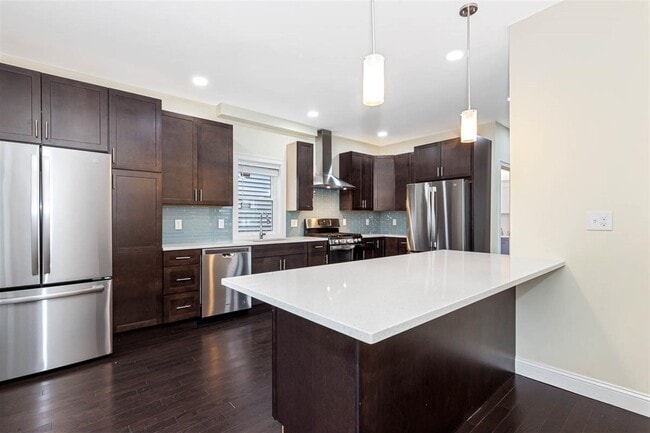 Building Photo - 75 Winchester St Unit 1