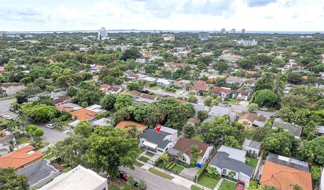 Photo - 1854 SW 17th St