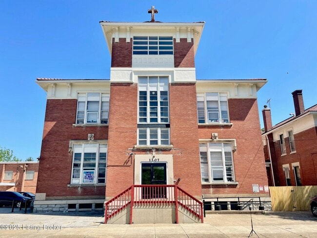 Building Photo - 1107 E Kentucky St Unit 1