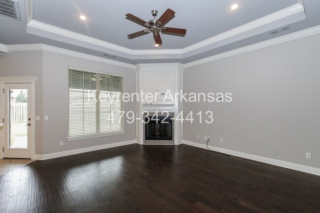 Photo - Gorgeous 3 bed/3 bath home in great Bentonville neighborhood
