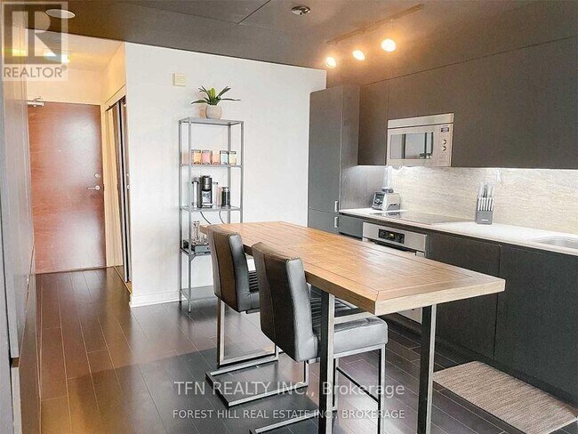 Photo - 10 Capreol Ct Unit 605