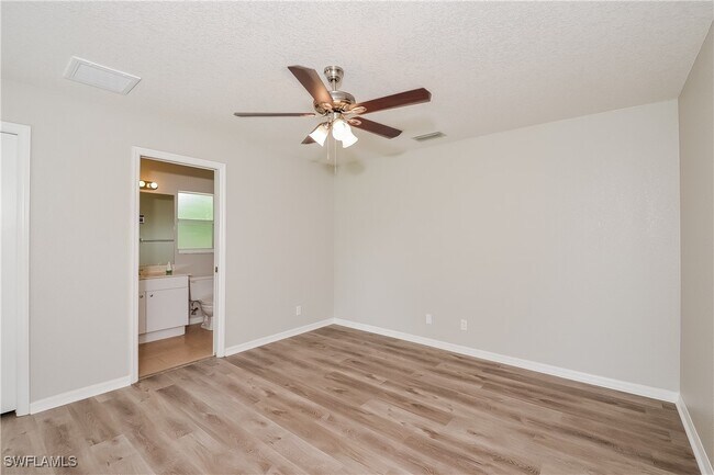 Photo - 3858 N Chamberlain Blvd