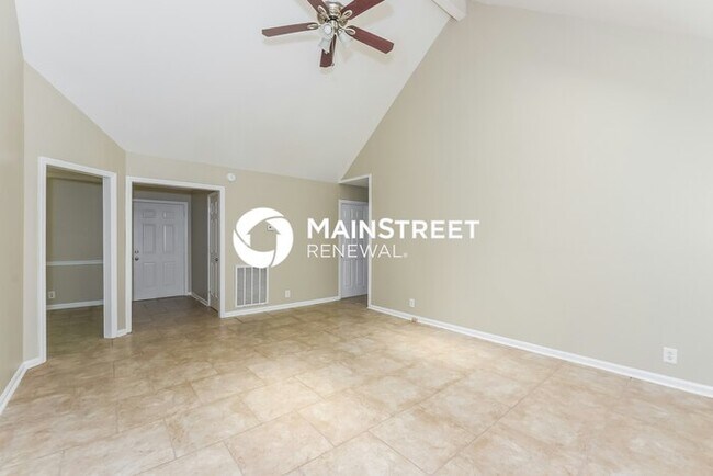 Photo - 1000 Highland Cir