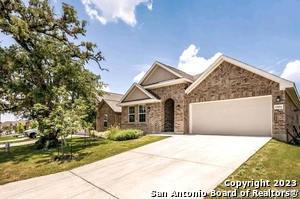Photo - 15054 Gelding Hts House