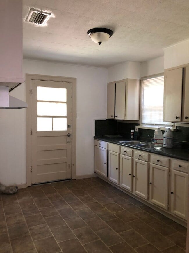 Section 8/Housing Voucher Accepted House House Rental in Shreveport