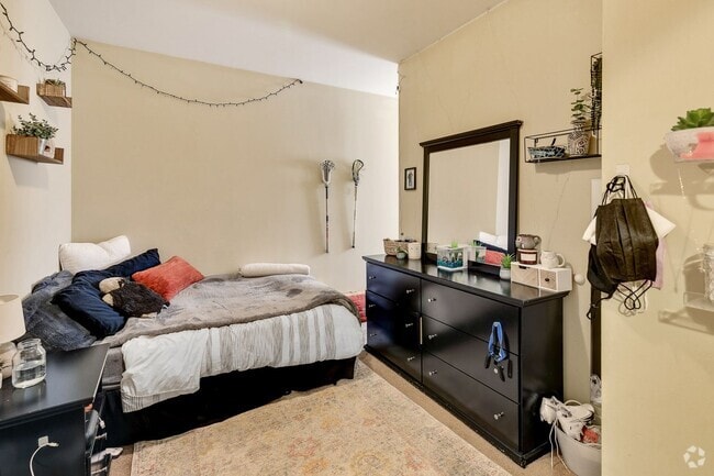 Building Photo - 1816 N 17th St Unit B Rental