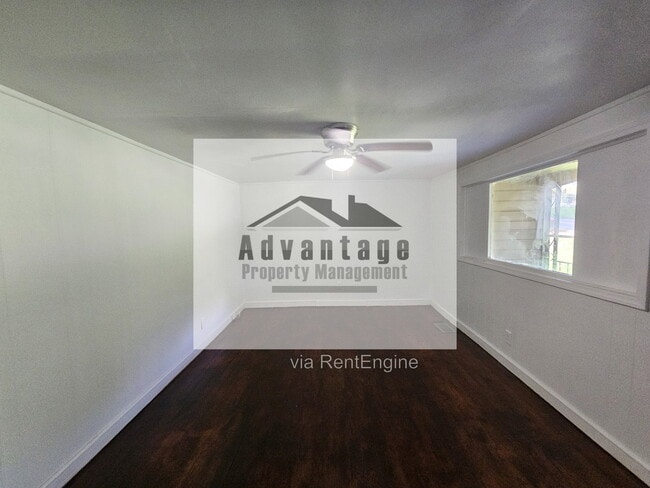 Photo - 418 E Brooks Ave