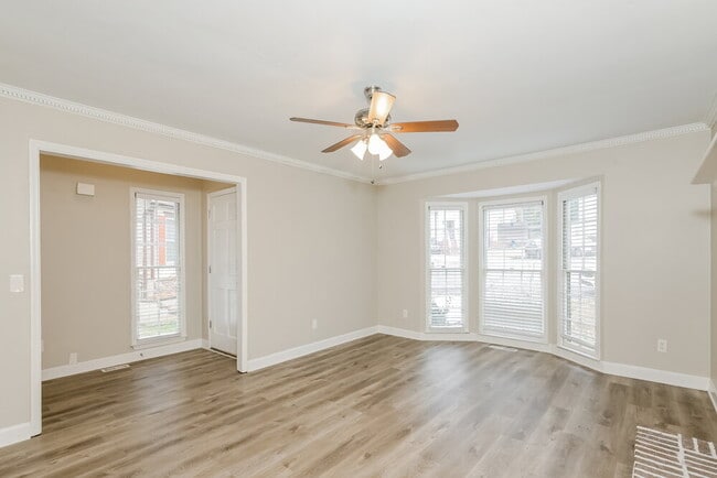 Photo - 488 Stonebridge Ct