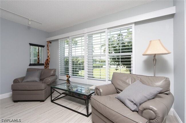 Photo - 4200 Belair Ln Unidad 114