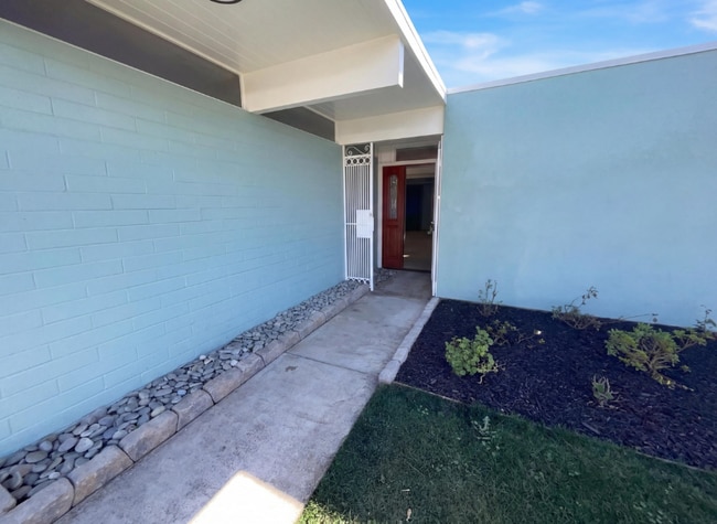 Photo - 2361 Oakmont Dr