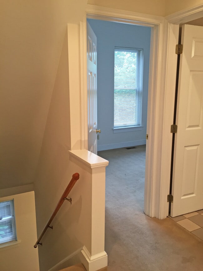 Photo - 108 Warren St