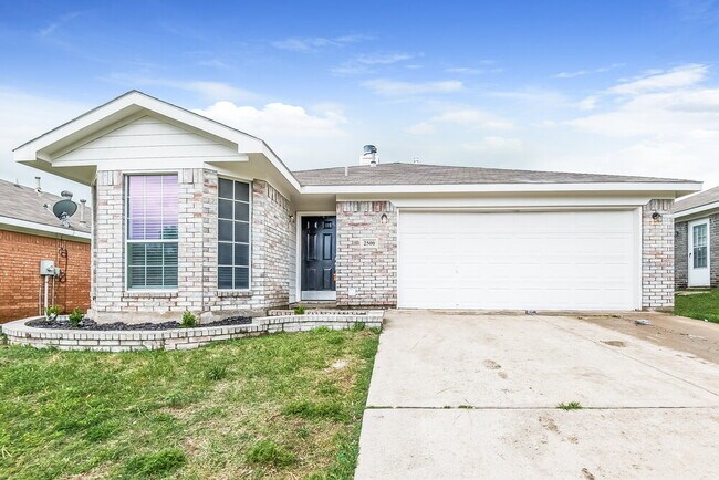 Building Photo - 2500 Ensenada Ln