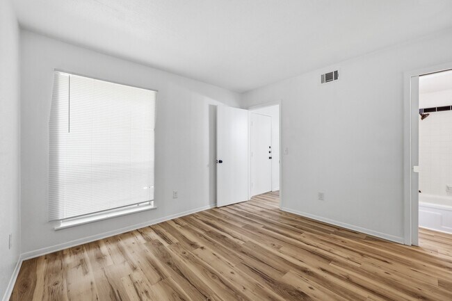 Photo - 801 W Gibson St Unit 209