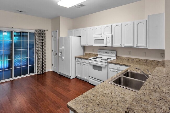 Photo - 203 Twin Tree Dr