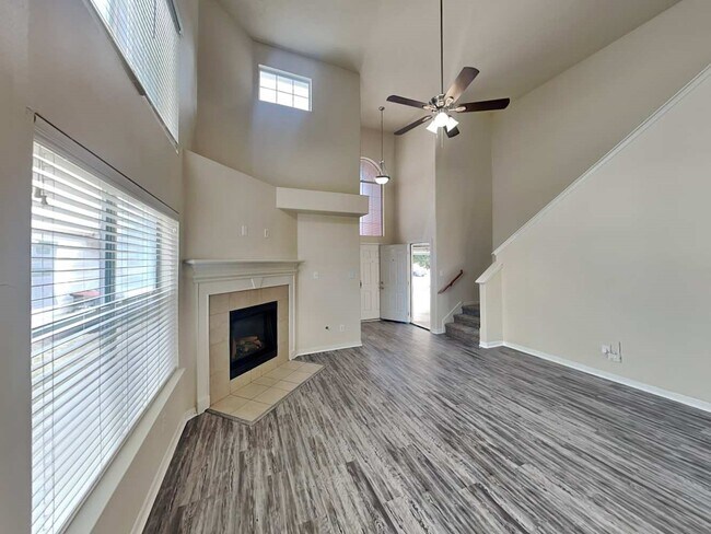 Photo - 1411 Baychester Ln