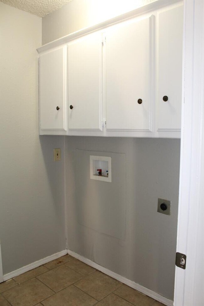 Photo - 4026 Parkwoods Ln