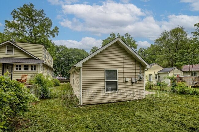 Photo - 5918 Park Ave