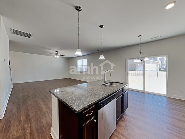 Photo - 5266 Lake Maxwell Dr