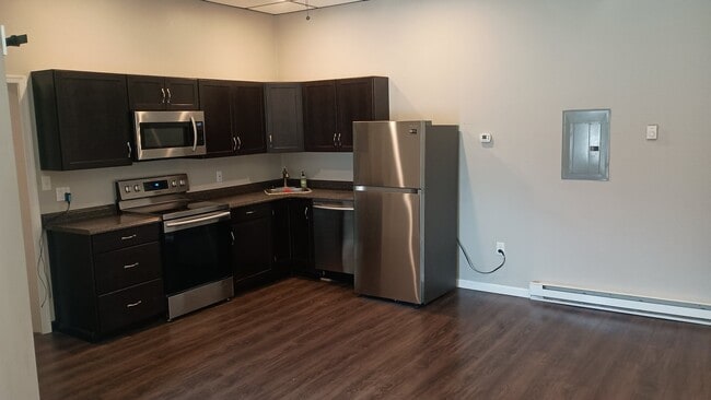 Photo - 730 Main St Unit D