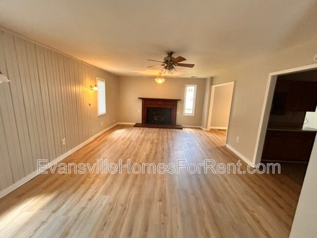 Photo - 300 N Park Dr