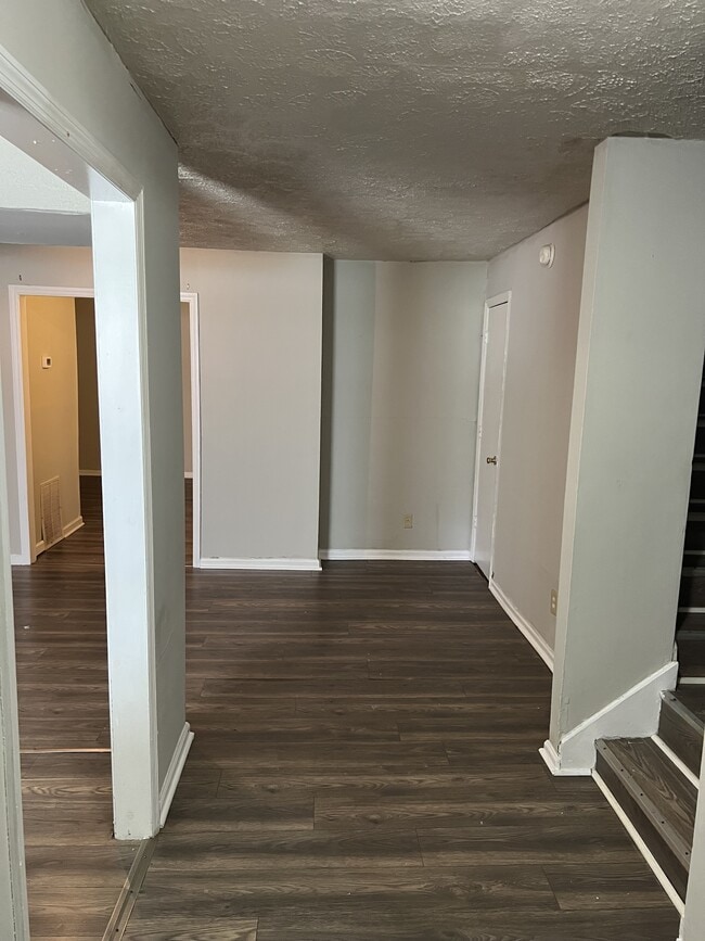 390 Cowan St Unit 394