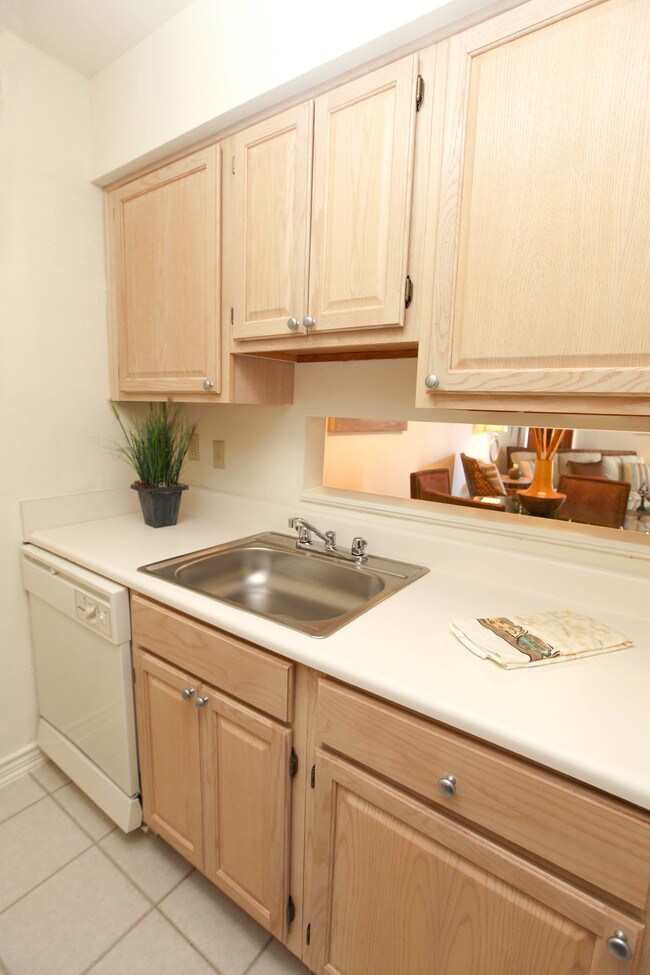 Golden Key Apartments Metairie, LA