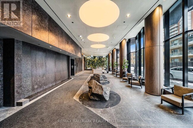 Photo - 110 Broadway Ave Unité 1903